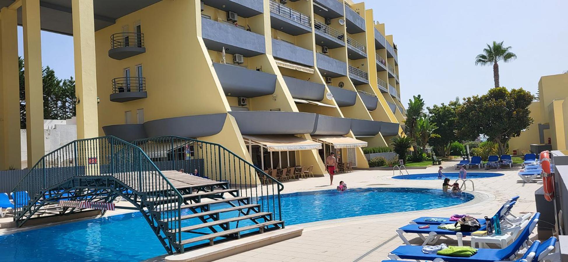 Lagos-Piscine Et Mer- Condominio Do Mar Dış mekan fotoğraf